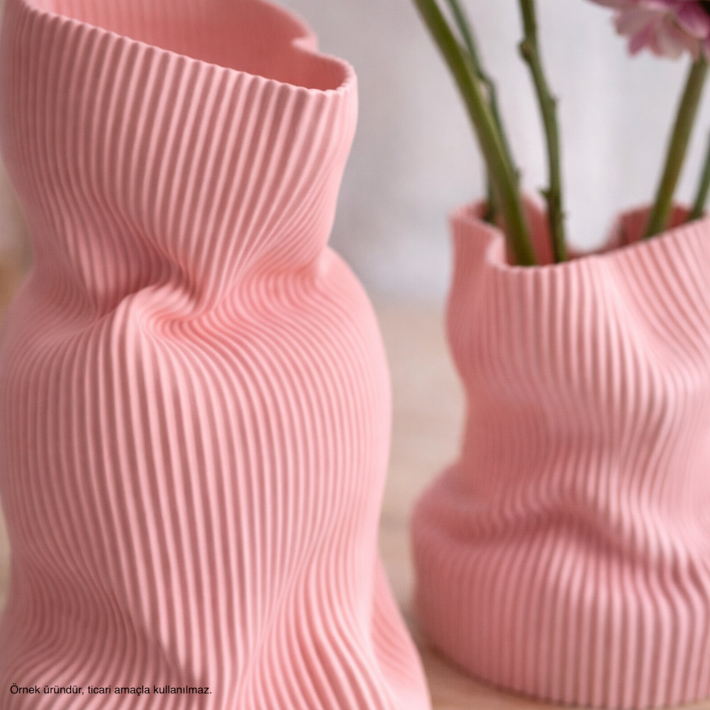 Dalgalı Form Pembe Seramik Vazo Seti (2’li)
